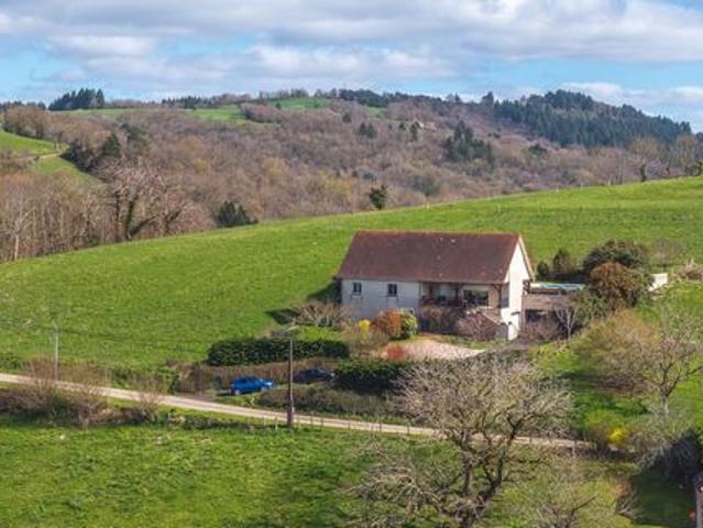 Maison vente à Estal, Lot