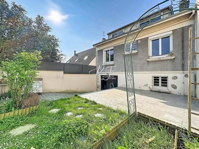 Villa vente à Le Village, Cormeilles-en-Parisis