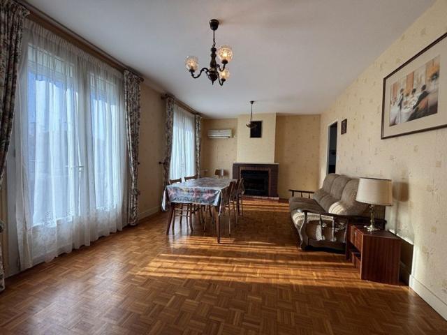 Maison vente à Confolens, Ruffec