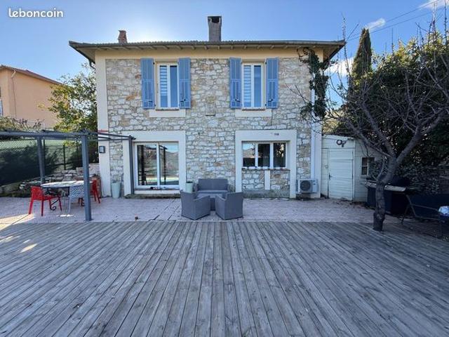 Maison vente à Grasse, Gattières