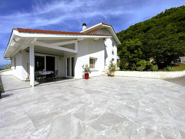 Maison vente à Grenoble, La Pierre