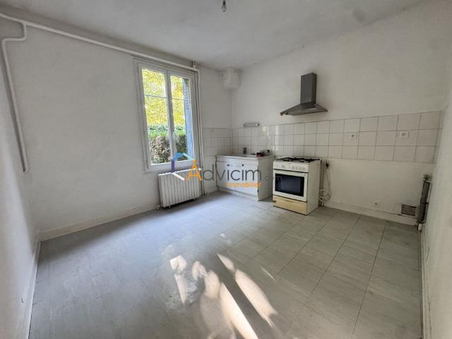Maison location à Neuville-aux-Bois, Loiret