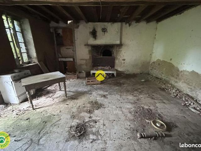 Maison vente à Moulins, Deux-chaises