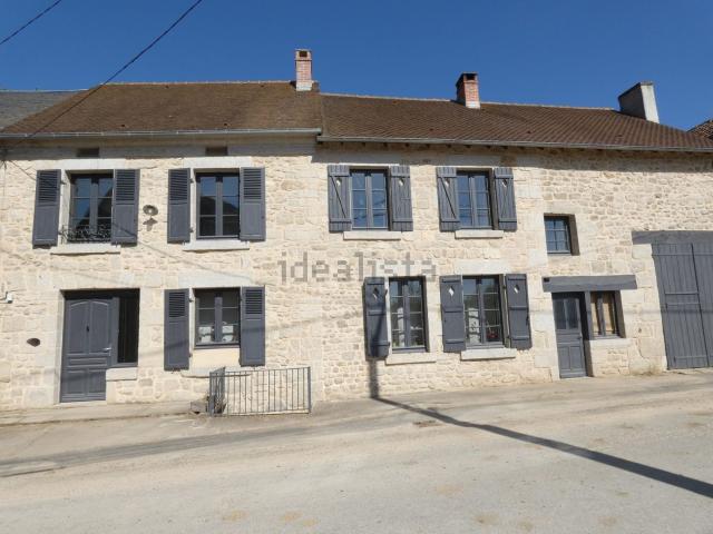 Maison vente à Issoudun-Létrieix, Creuse