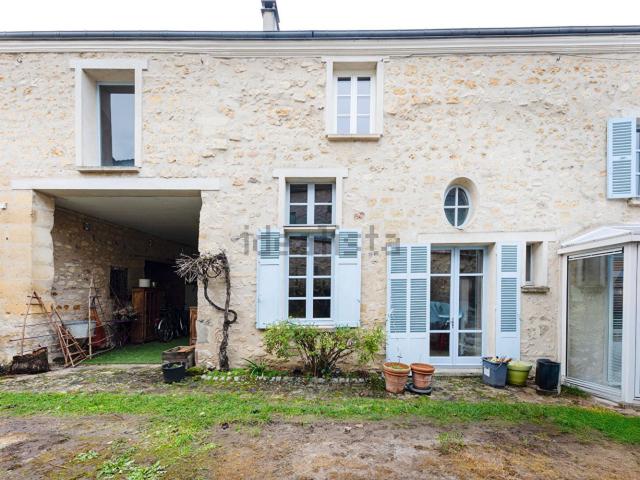 Maison vente à Les Vaux Labours, Jouy-le-Moutier