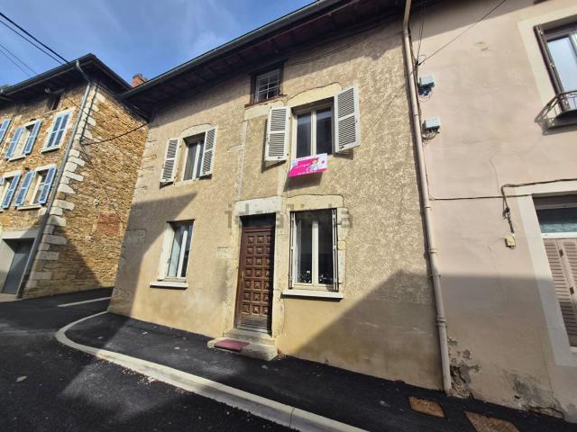Maison location à Sur la Ville, Jujurieux