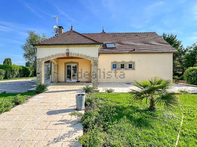 Maison vente à Jussey