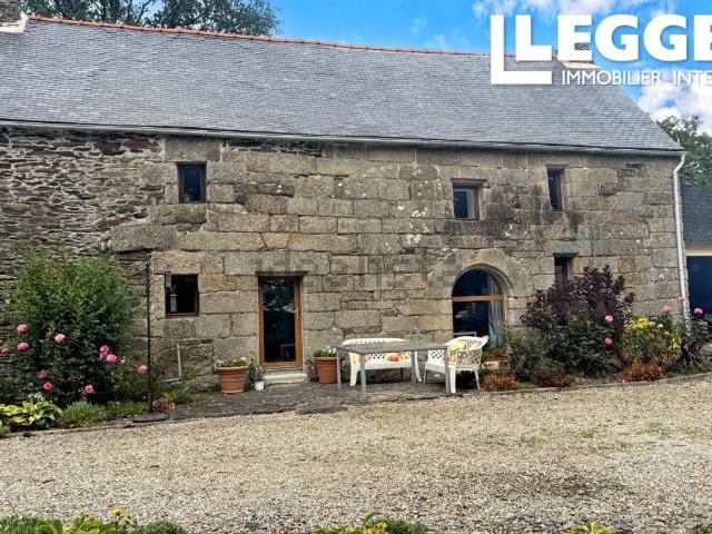 Maison vente à Garz an Oguel, Kergrist-Moëlou