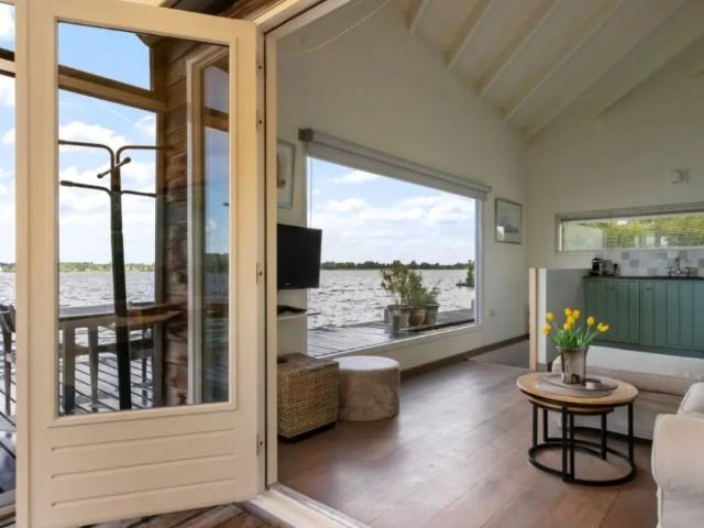 Woning te huur in Reeuwijk, Zuid Holland