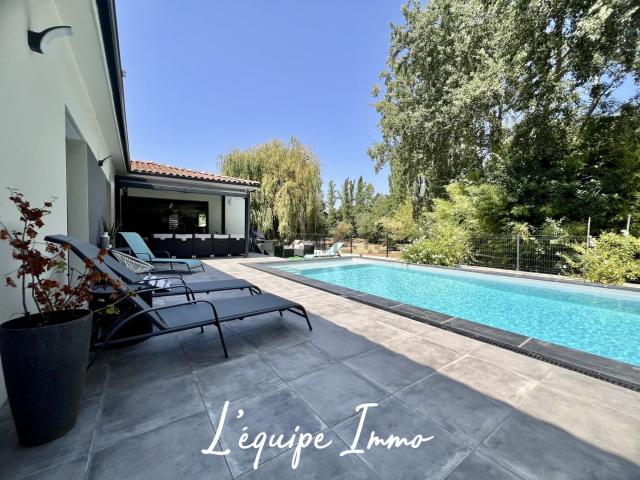 Maison vente à Sous Emblade, L'Isle-Jourdain