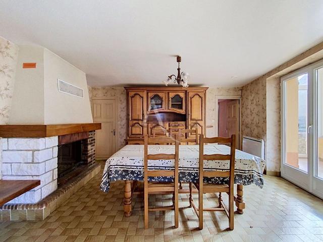 Maison vente à La Chapelle-Saint-Aubin, Sarthe