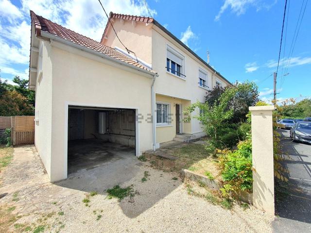Maison vente à La Chapelle-Saint-Ursin, Cher