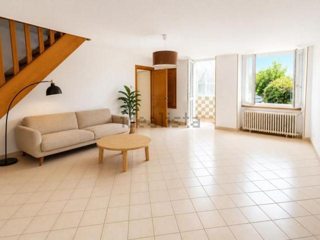 Maison vente à La Chapelle-Saint-Ursin, Cher