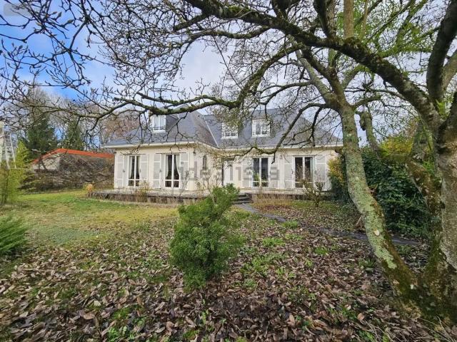 Maison vente à Le Bourg, La Chartre-sur-le-Loir