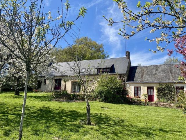 Maison vente à Le Bourg, La Chartre-sur-le-Loir