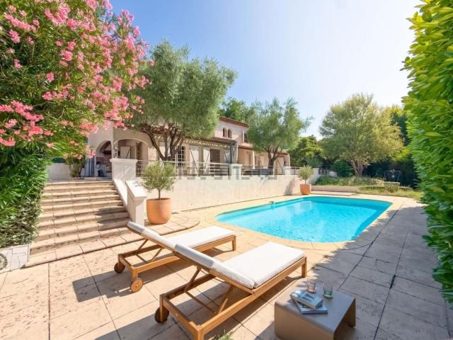 Maison vente à La Colle-sur-Loup, Alpes-Maritimes