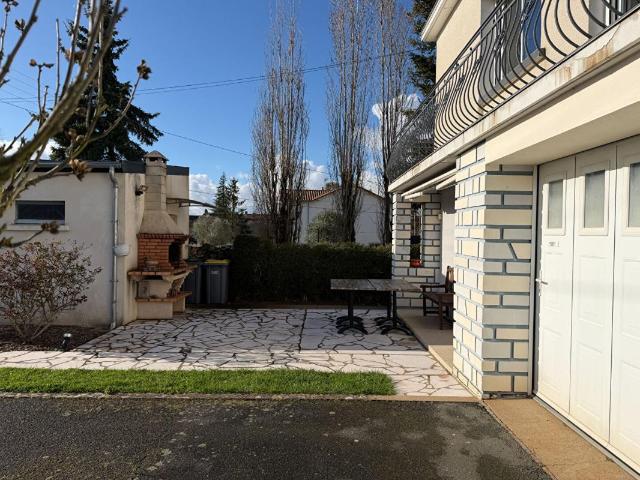 Maison vente à Niort, La Crèche