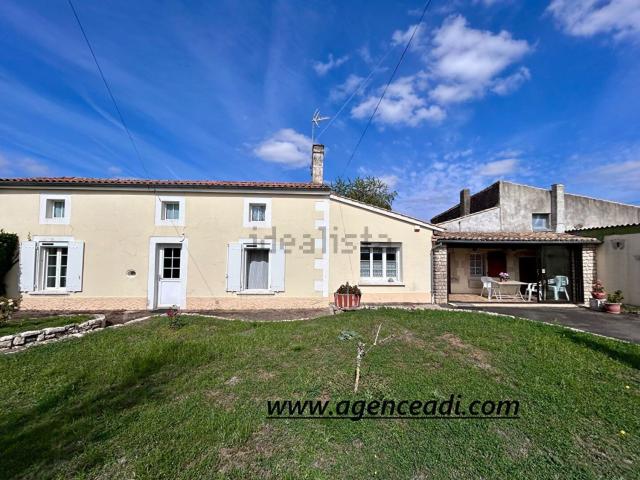 Maison vente à Tressauves, La Crèche