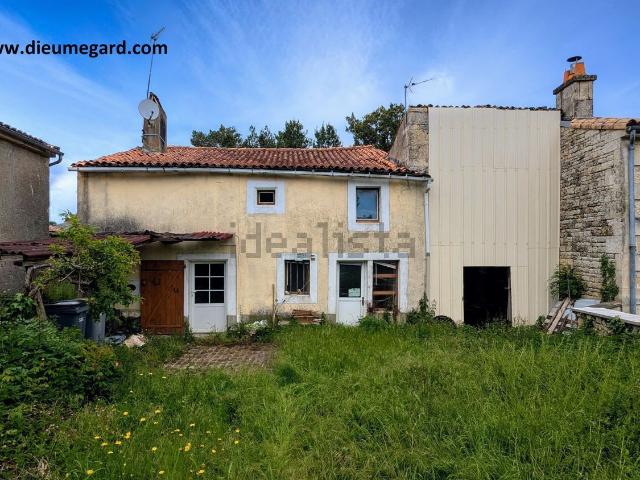 Maison vente à Champs Albert, La Crèche