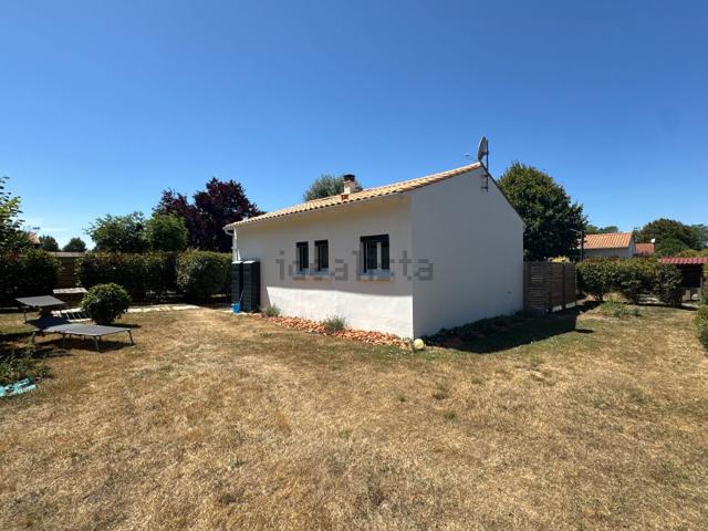 Maison vente à Prés des Pommiers, La Devise
