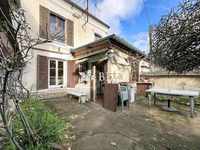 Maison vente à La Ferrière-sur-Risle, Eure