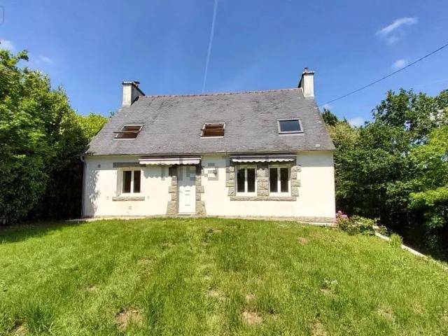 Maison vente à Keranhéroff, La Feuillée