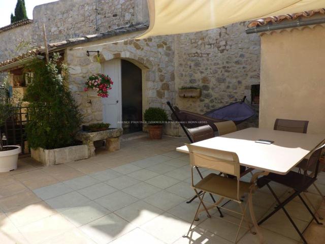 Maison location à La Garde-Adhémar, Drôme