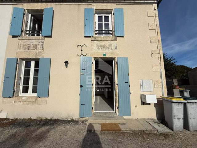 Maison location à France métropolitaine, La Grève-sur-mignon