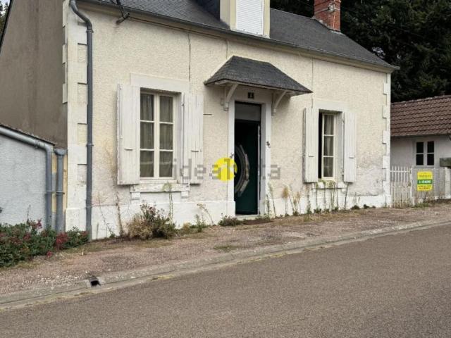 Maison vente à La Guerche-sur-l'Aubois, Cher