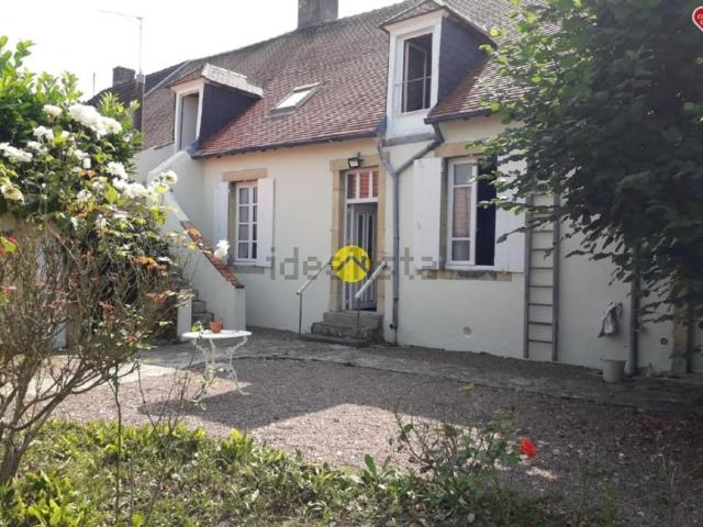 Maison vente à La Guerche-sur-l'Aubois, Cher