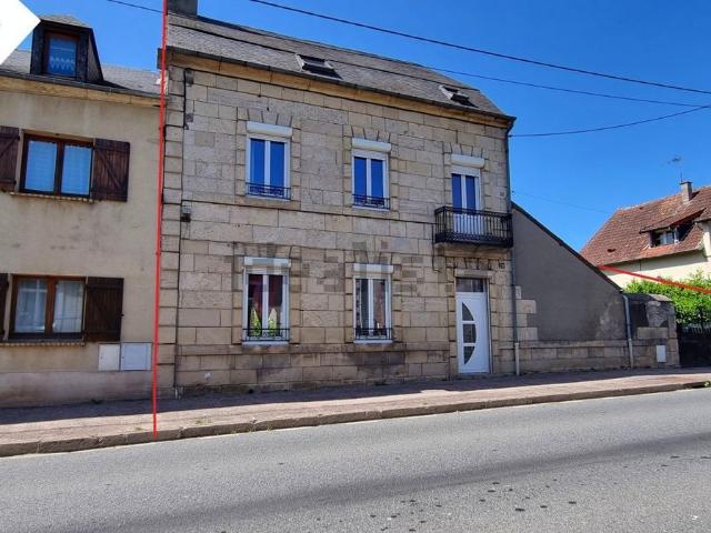 Maison vente à La Guerche-sur-l'Aubois, Cher