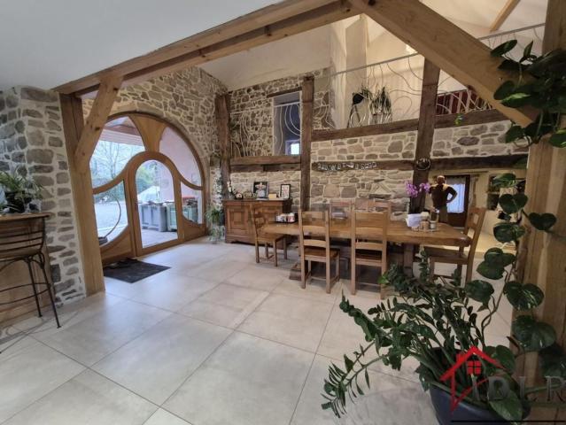 Maison vente à Les Maires du Bois, La Lanterne-et-les-Armonts