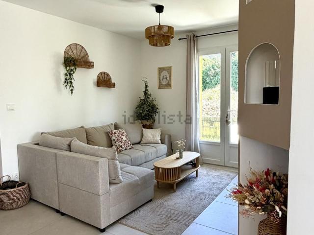Maison vente à Busserolles, La Meyze