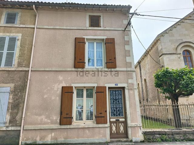 Maison vente à Le Champ du Parc, La Mothe-Saint-Héray