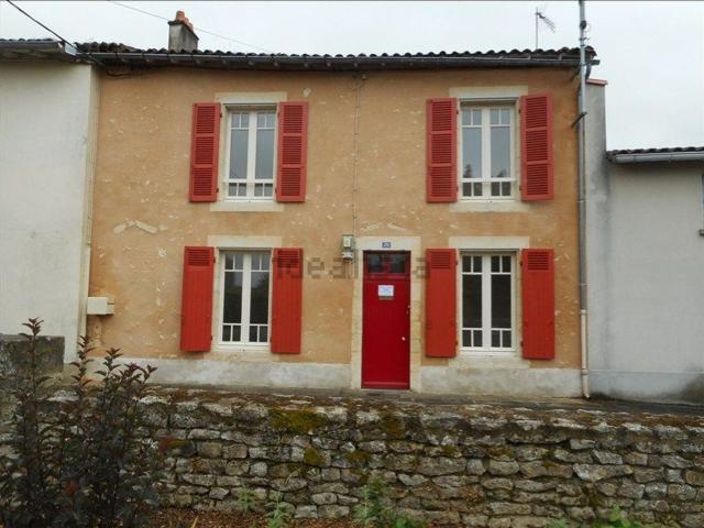 Maison vente à Le Champ du Parc, La Mothe-Saint-Héray