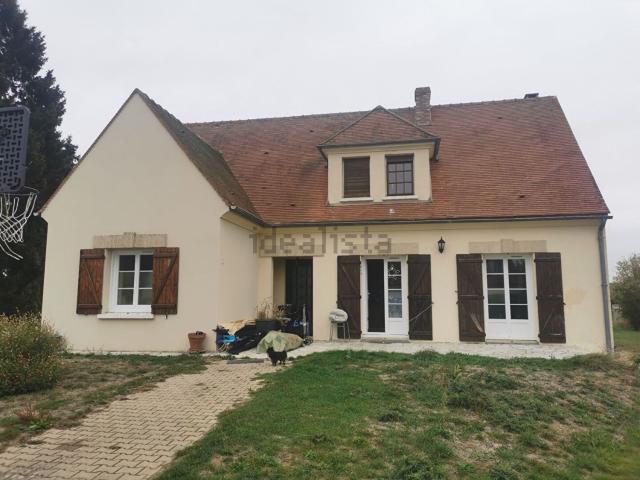 Maison location à La Neuville-Roy, Oise