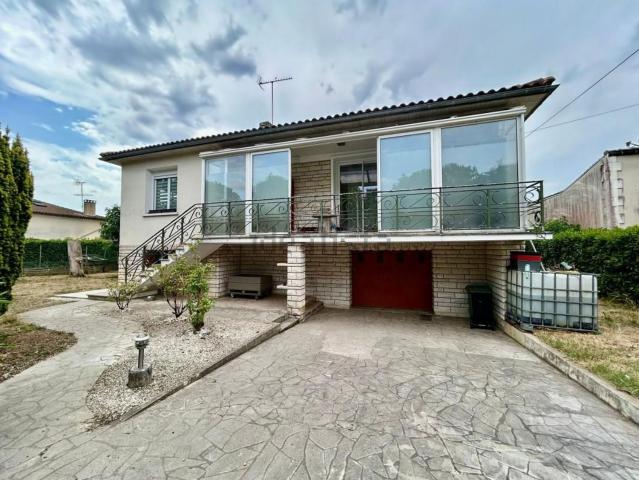 Maison vente à La Rochefoucauld, La Rochefoucauld-en-Angoumois