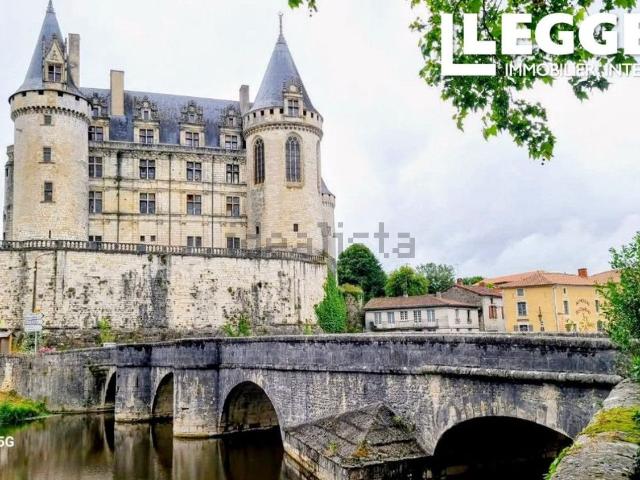 Maison vente à La Rochefoucauld, La Rochefoucauld-en-Angoumois