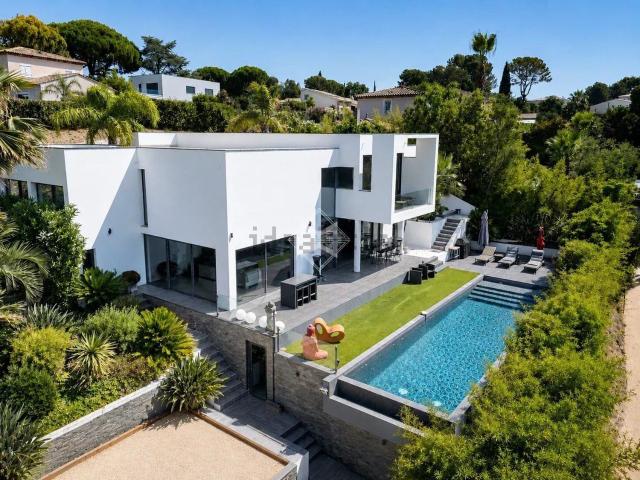Maison vente à Les Peyroux, La Roquette-sur-Siagne