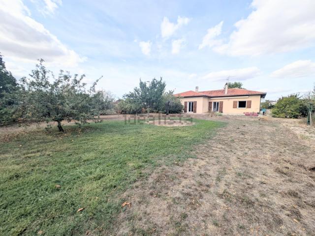 Maison location à La Salvetat-Saint-Gilles, Haute-Garonne