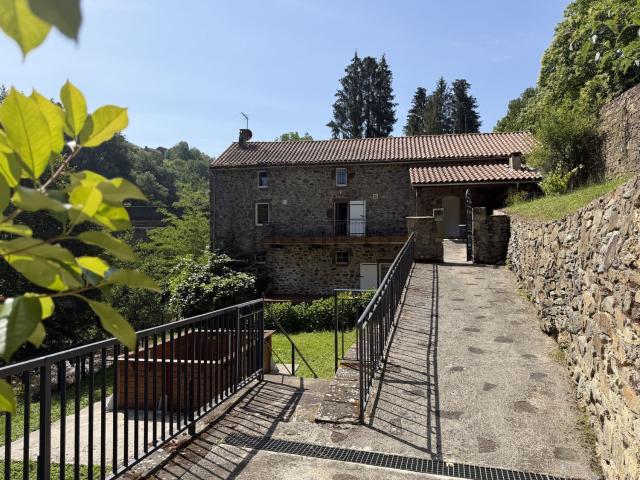 Maison vente à Anglas, La Serre