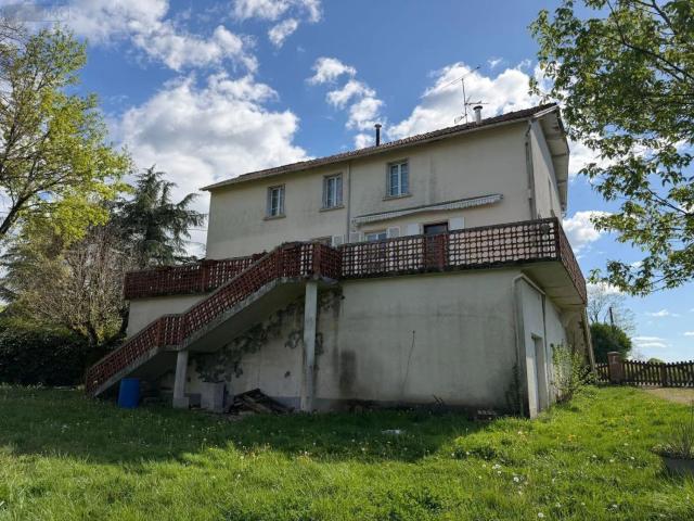 Maison vente à Lacapelle-Marival, Lot