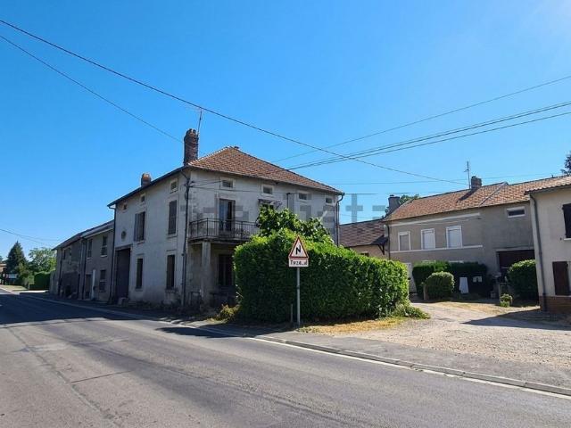Maison vente à Lacroix-sur-Meuse, Meuse