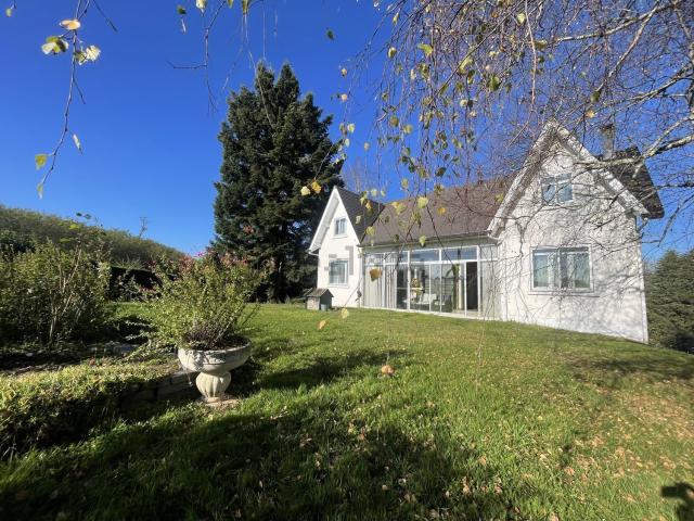 Maison vente à Le Bourg, Ladignac-sur-Rondelles