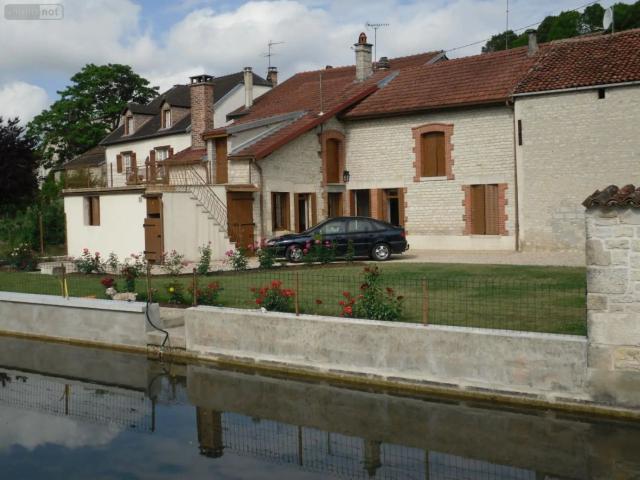 Maison vente à Laferté-sur-Aube, Haute-Marne
