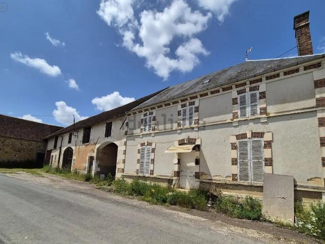 Maison vente à Le Châtelet, Lainsecq