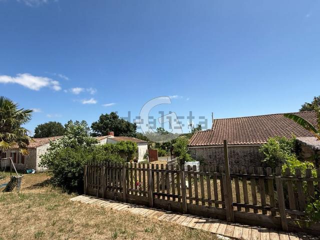 Maison vente à Petit Port la Claye, Lairoux