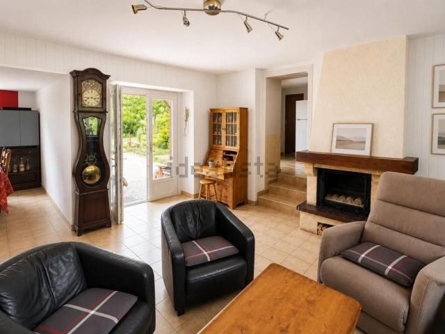 Maison vente à Lamothe-Fénelon, Lot