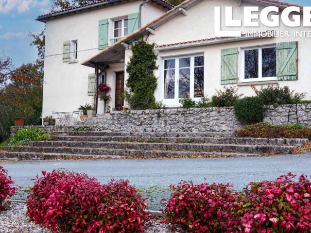 Maison vente à La Pézinière, Largeasse