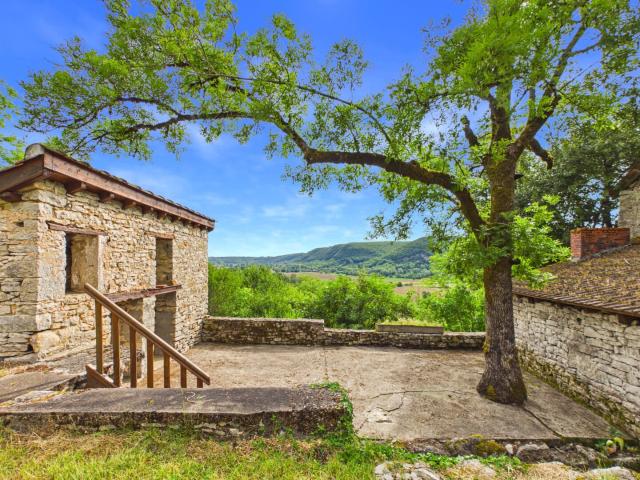 Maison vente à Villefranche-de-Rouergue, Ambeyrac